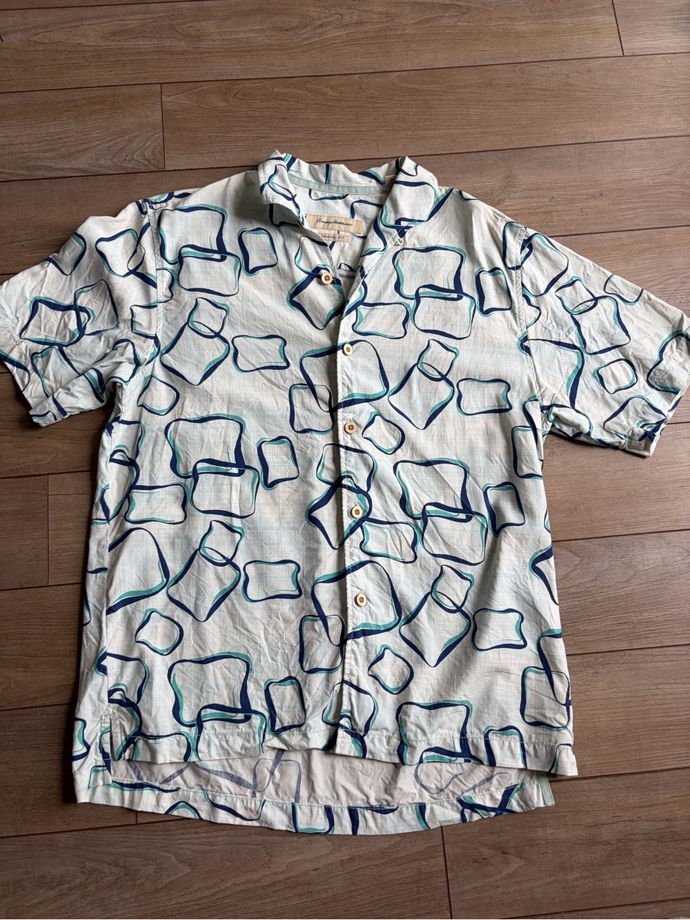 Tommy Bahama 100% silk Button-Down